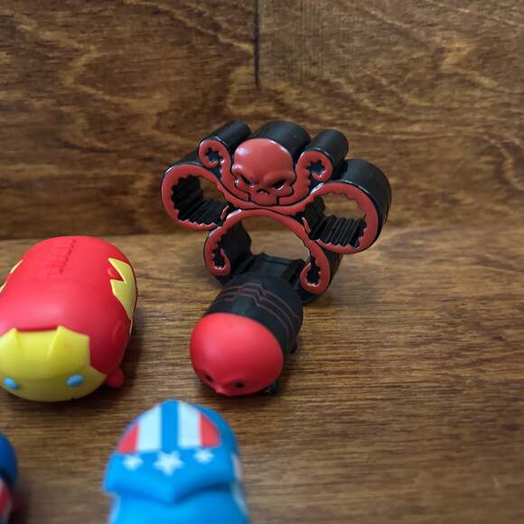 DISNEY TSUM TSUM Marvel Vinyl Figure Lot - Picture 6 of 6